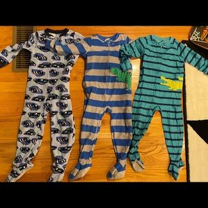 set of three boys long sleeve footie pajamas